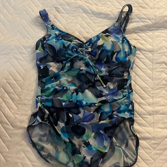 Blue green and white bathing suit - Picture 3 of 3